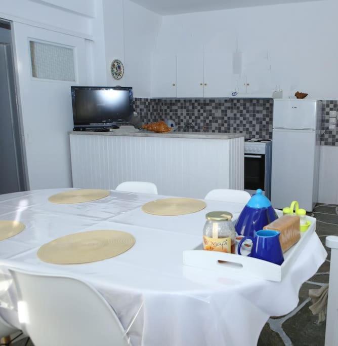 White Villa In Olive Trees And Seaview To Panagia Almiropotamos Exterior photo